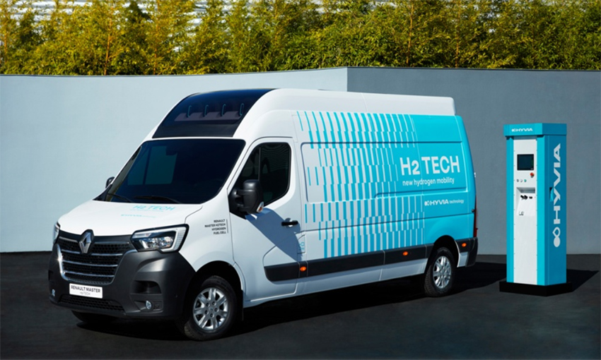 HYVIA presenta sus primeros prototipos de hidrógeno: el Renault Master Van H2-TECH y la estación de reabastecimiento