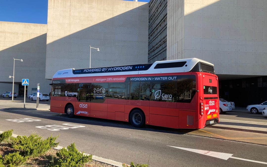 Zaragoza finaliza con éxito la prueba de un autobús de hidrógeno renovable