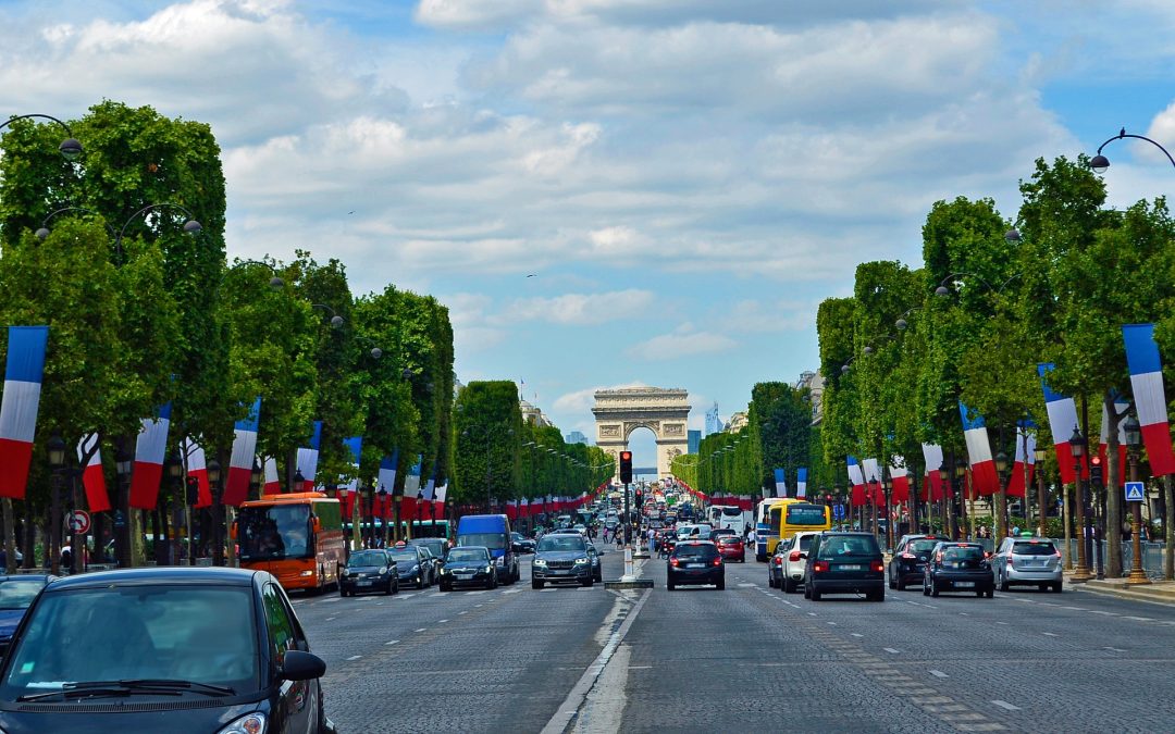 Estas dos empresas se han propuesto llenar París de Taxis de hidrógeno