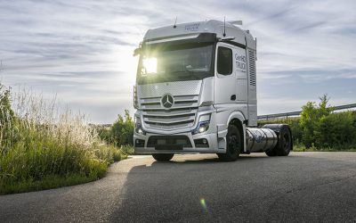 Daimler Truck somete a pruebas intensivas un prototipo propulsado con hidrógeno líquido