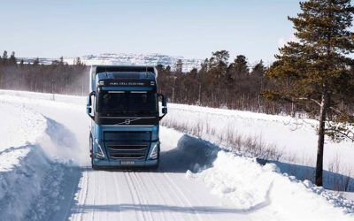 Volvo Trucks avanza rápido con sus camiones de pila de combustible: ya los está probando en carreteras del Círculo Polar Ártico