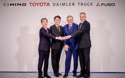 Acuerdo de Daimler Truck, Toyota, Mitsubishi Fuso e Hino para la fusión de las dos últimas empresas