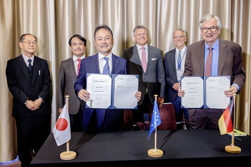 Acuerdo entre Daimler Truck y Kawasaki Heavy Industries.