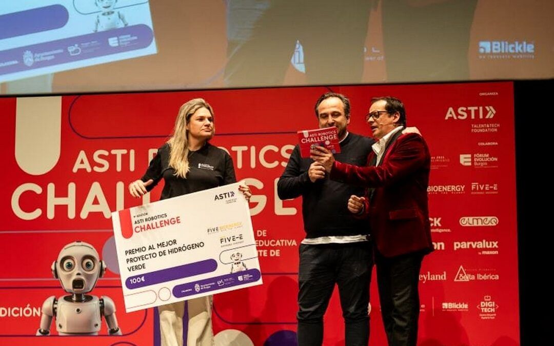 El equipo LABTECH arrasa con su proyecto de hidrógeno verde a los 15 años