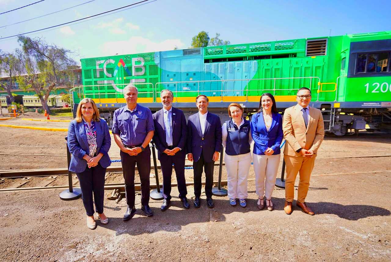 Ferrocarril de Antofagasta realiza el primer recorrido de una locomotora con hidrógeno verde en Chile